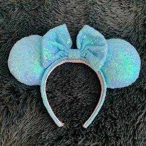 Light blue sequin Minnie ears